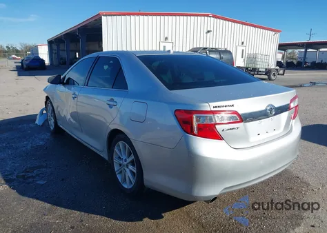 2012 Toyota Camry Xle V6 z USA, uszkodzony, nr VIN 4T1BK1FK1CU017321